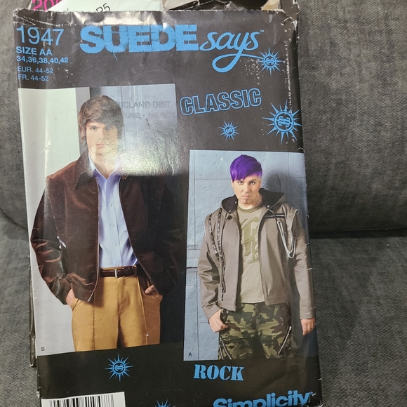 Patterns and Fabrics - Picture 2 of 9